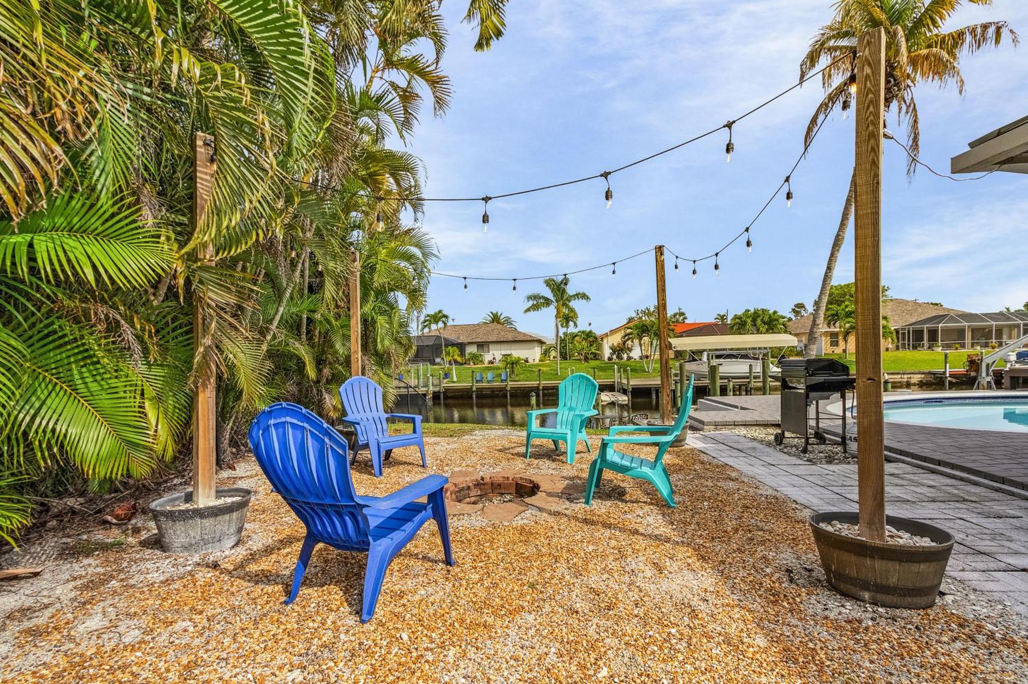 Canal-Front Oasis With Dock And Kayaks In Cape Coral! Dış mekan fotoğraf